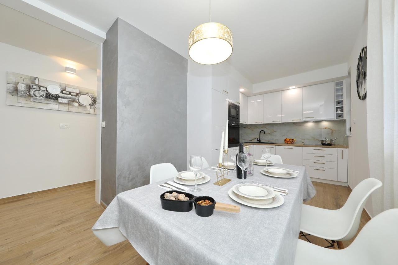 Apartment And Room Mare Задар Екстериор снимка